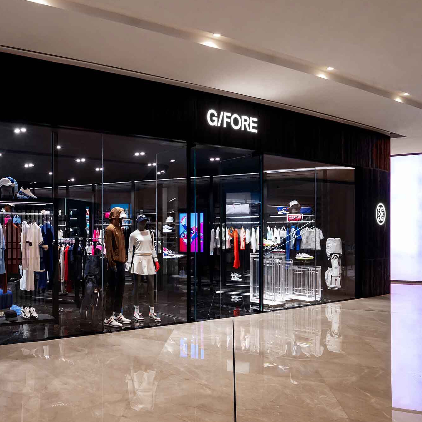 G/FORE 成都 IFS新店盛世启幕 以先锋姿态诠释当代高尔夫时尚新美学