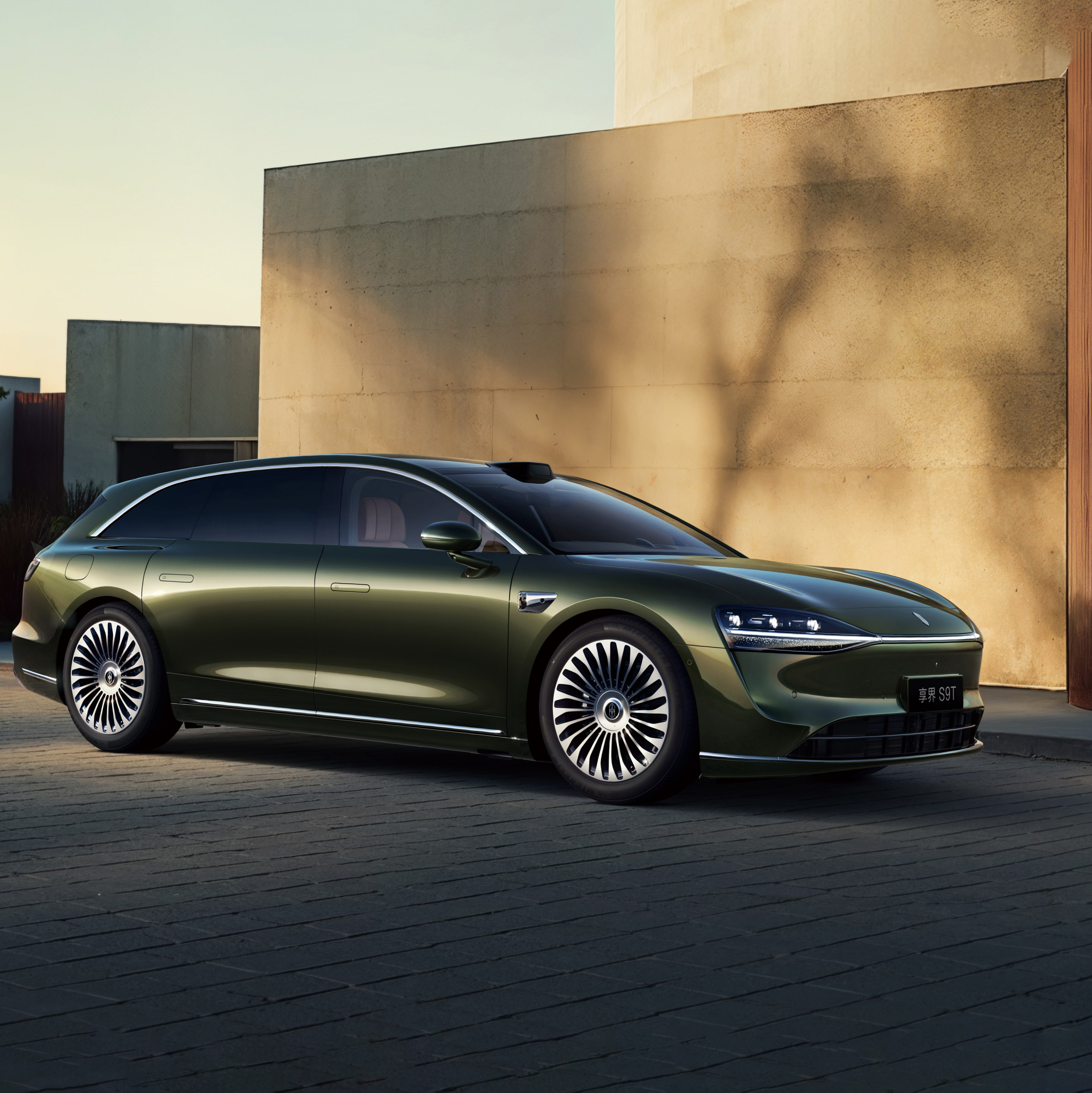 旗舰9系 巅峰力作!享界S9T售价30.98万元起,9月21日开启交付