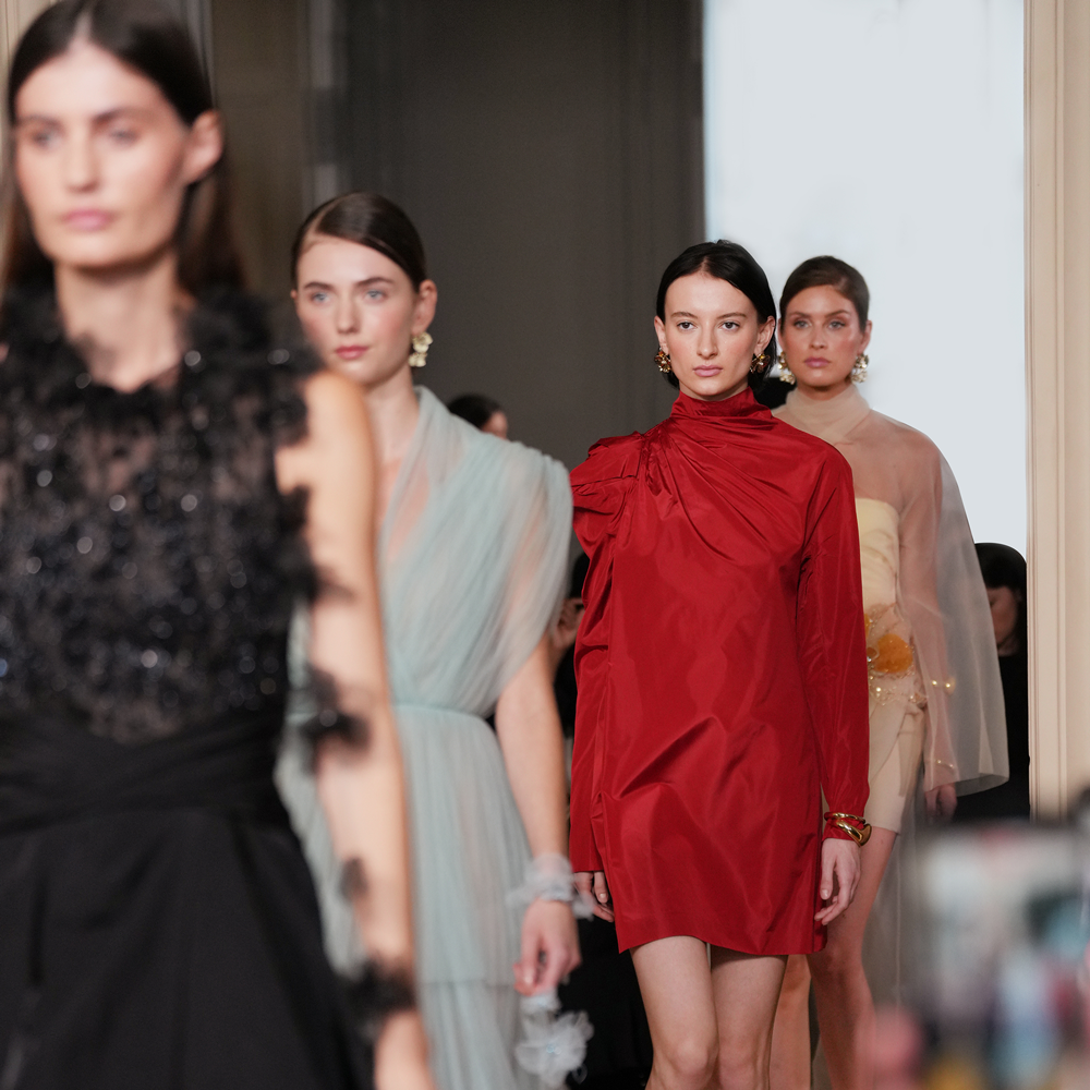 La Koradior 「境中花映」2026春夏高级成衣系列巴黎中法时装周开幕大秀