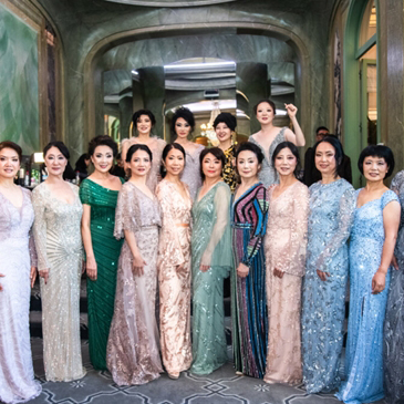 中国金龄模特再登巴黎时装周 国际媒体盛赞跨文化时尚新范式