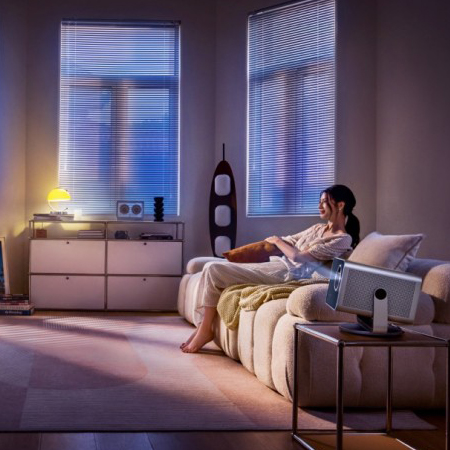 徕卡 Cine Play 1 Plus 多功能迷你投影仪  全新徕卡观影界面，尽享徕卡出色画质体验