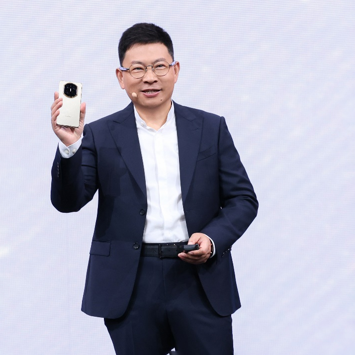 HUAWEI Mate X7正式发布，折叠引领者，巅峰之上再突破