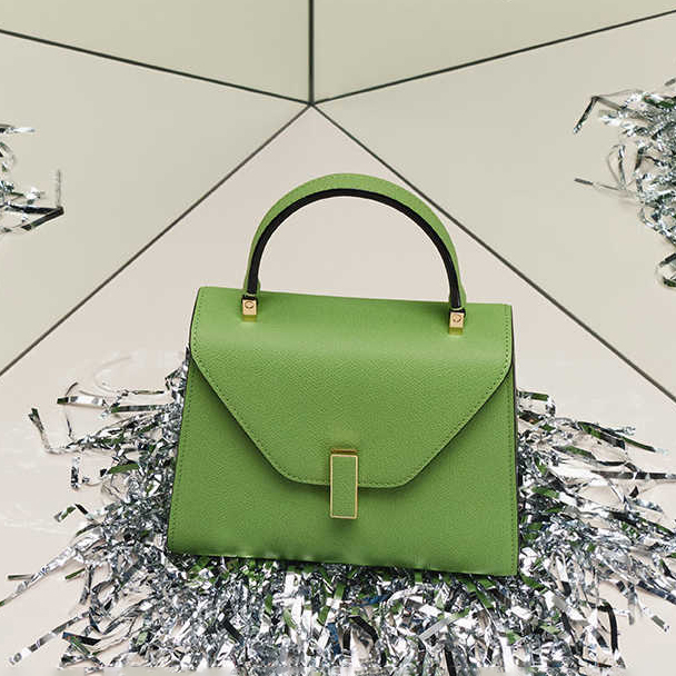 Valextra2025假日季：温情相聚，假日臻礼