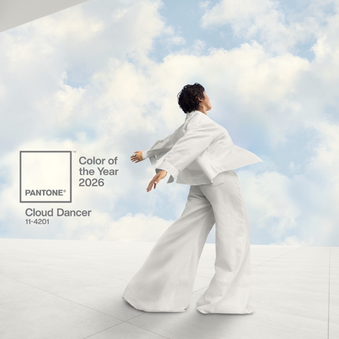 Pantone 2026年度代表色发布会盛大亮相上海中心 以澄澈之白，赴一场宁静之约