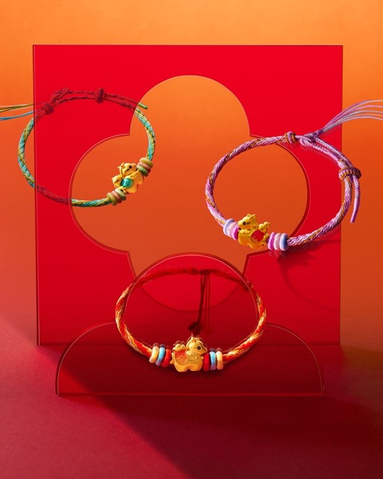 02 老庙×麦玲玲“本命年马上有运”<span class='contentMinganStyle'>黄金</span>手饰.jpg