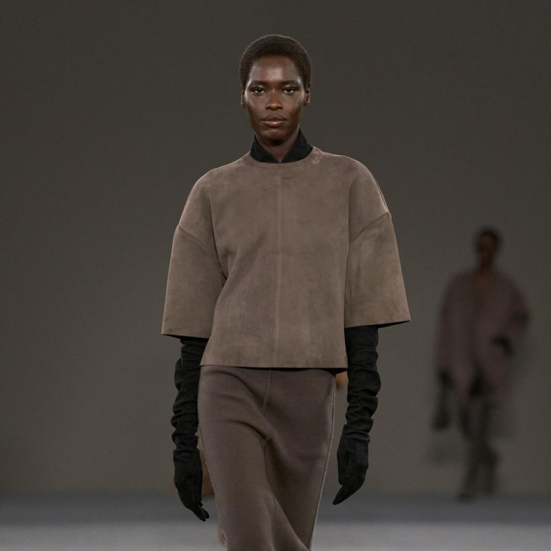 Max Mara 2026 秋冬系列发布：新中世纪主义的现代诠释 新故相生 History and Modernity