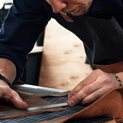 高士将在2026年亚太区皮革展（APLF）上展示用于皮革制品及配饰的创新托料