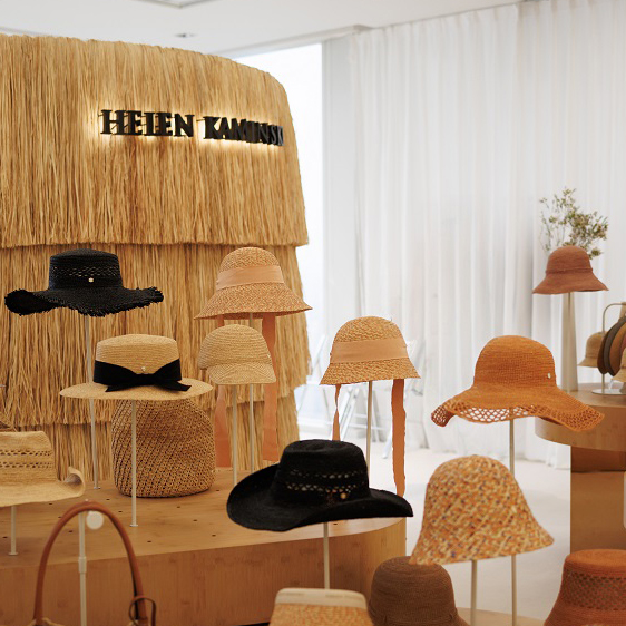 Helen Kaminski首度亮相上海时装周，以匠心叙事开启中国市场