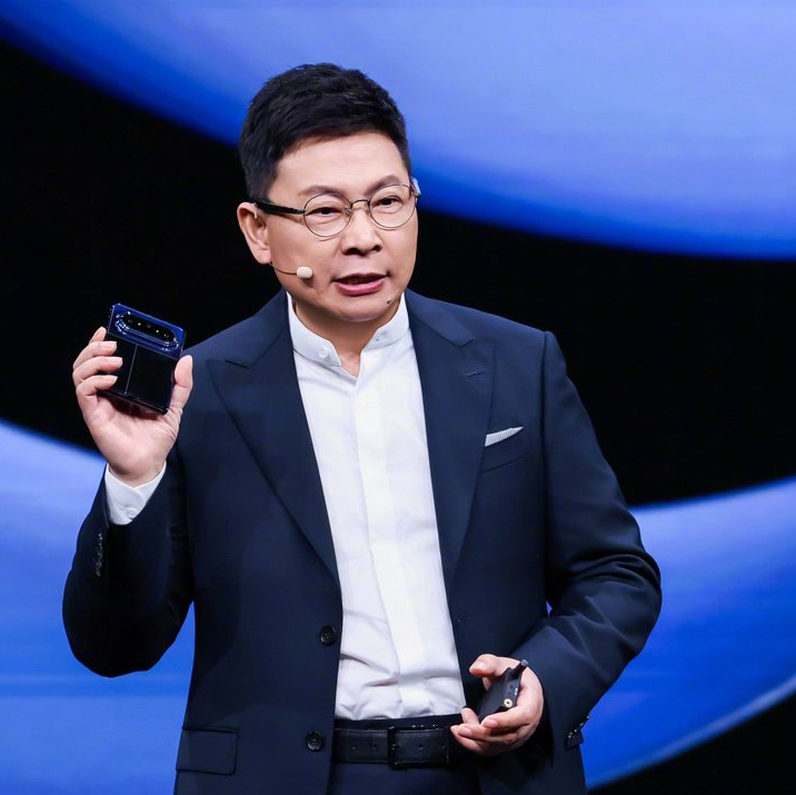 行业首款大阔折手机HUAWEI Pura X Max发布  大阔折HUAWEI Pura X Max正式亮相，岂止于阔