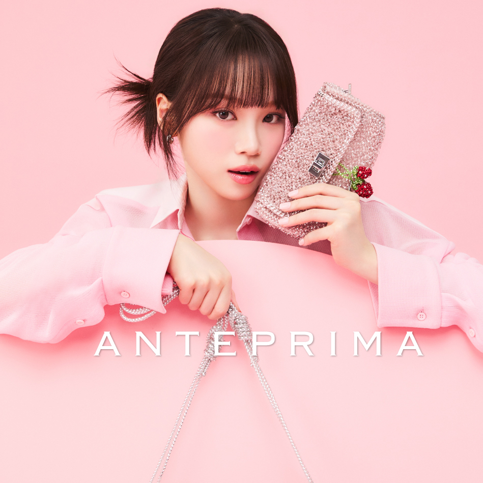 ANTEPRIMA 呈献「Daily Sparkle」企划：LE SSERAFIM 金采源优雅诠释