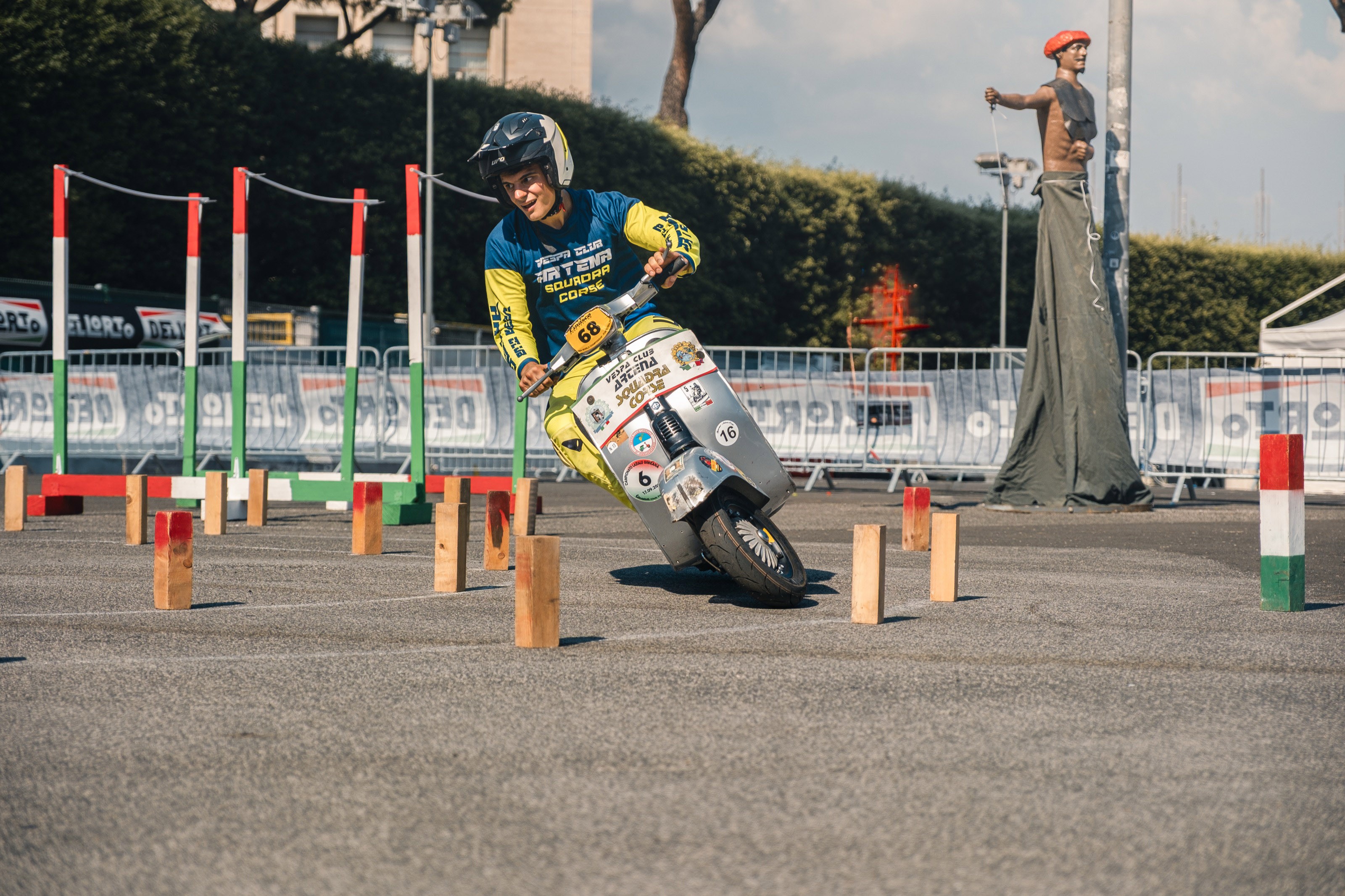 Vespa 80周年-2.jpg