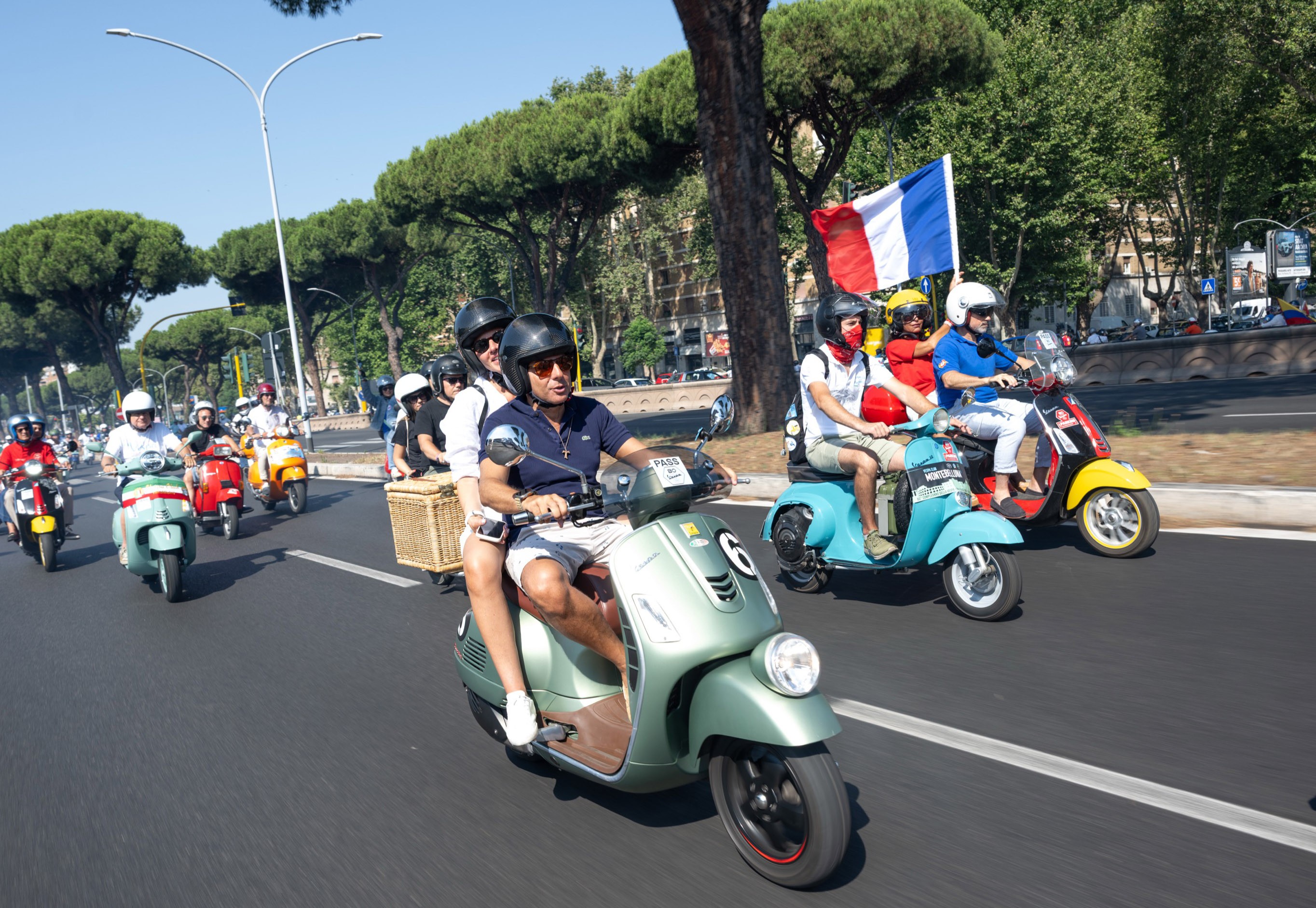 Vespa 80周年-4.jpg