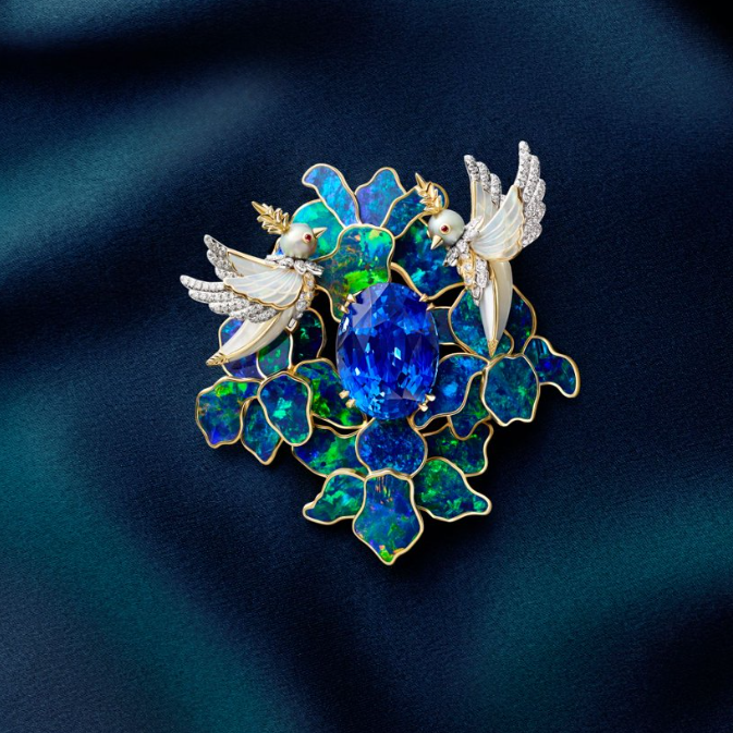 蒂芙尼闪耀2026巴黎高级定制时装周 臻呈2026 Blue Book高级珠宝系列Hidden Garden花语秘境与传奇之鸟新作