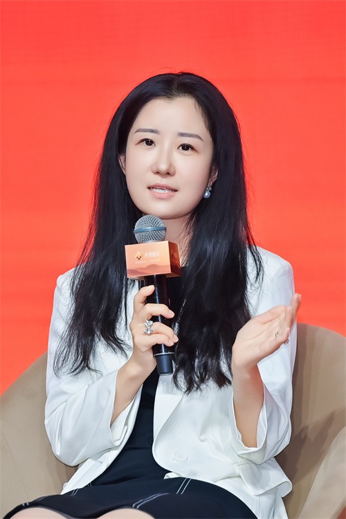5. 上海钻石交易所市场拓展部经理徐熙.jpg