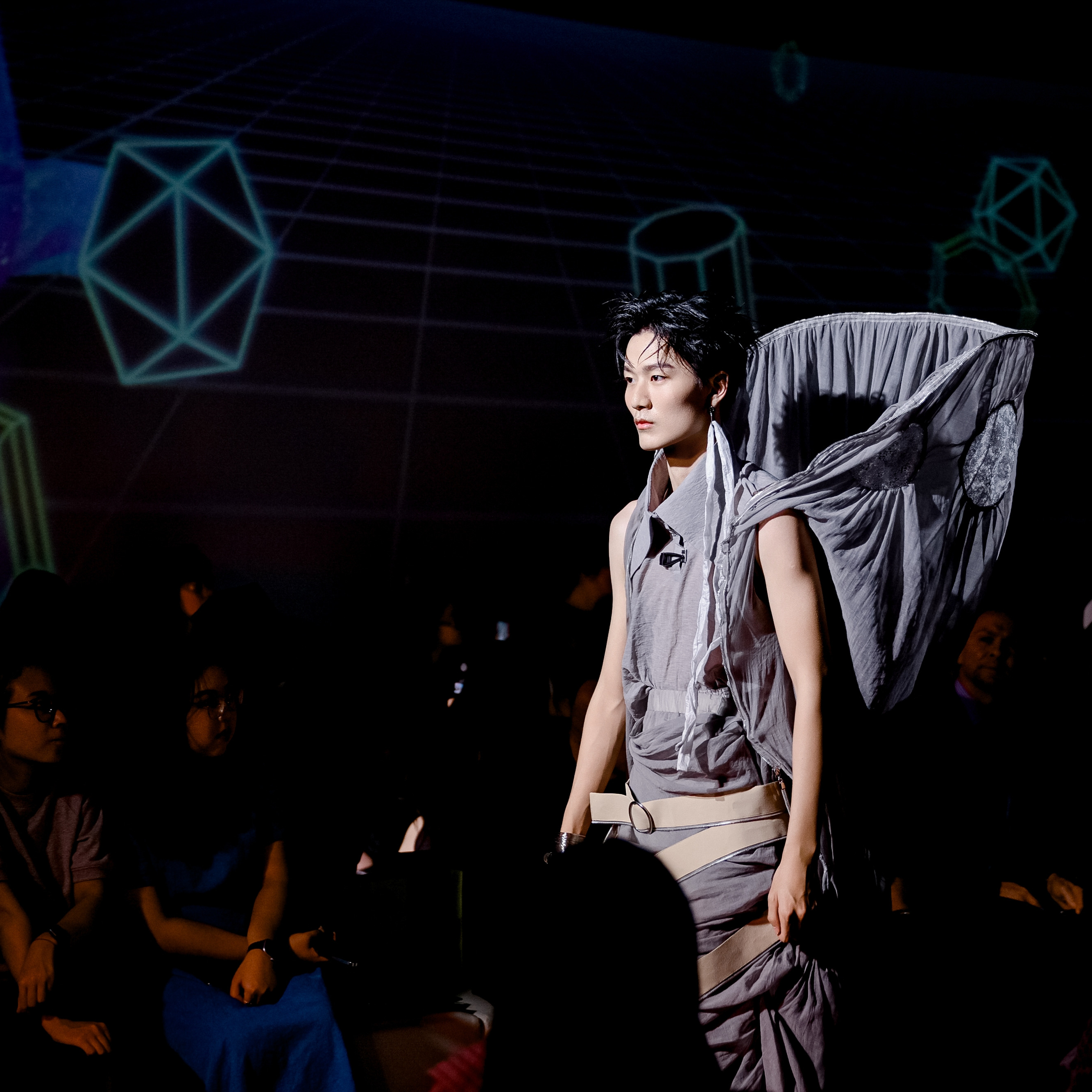 VIA NOMADIS｜马兰戈尼上海2026沉浸式毕业时装秀